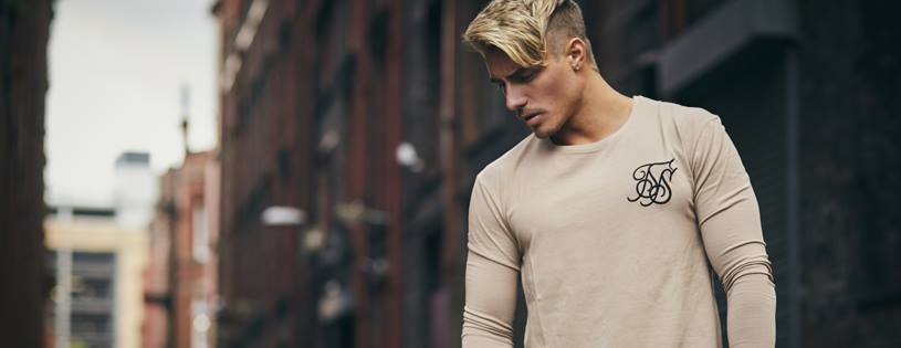 siksilk long sleeve tee on model
