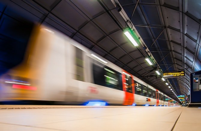 Stansted Express promo code banner - train pulling into train station