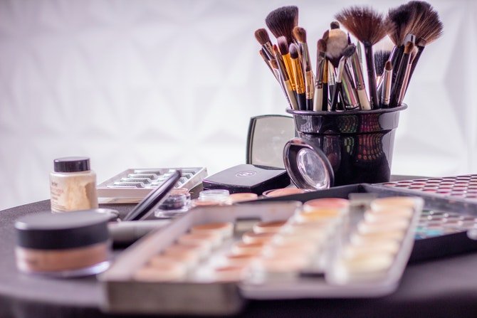 Makeup brushes
